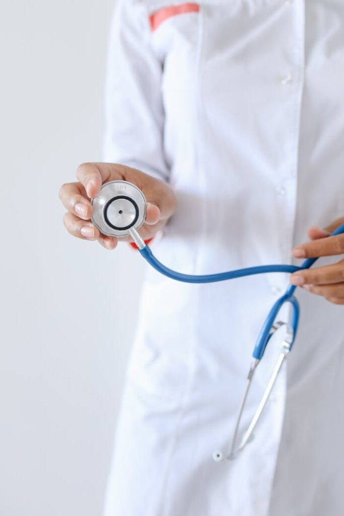 Paras Gastro Clinic best gastro doctor in Lucknow